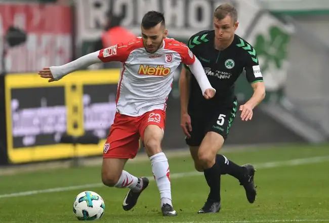 而是职业足 而是职业足