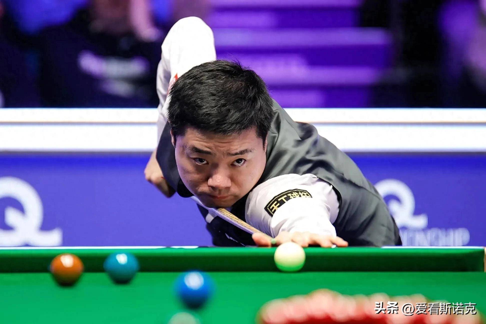 他在关键时 他在关键时