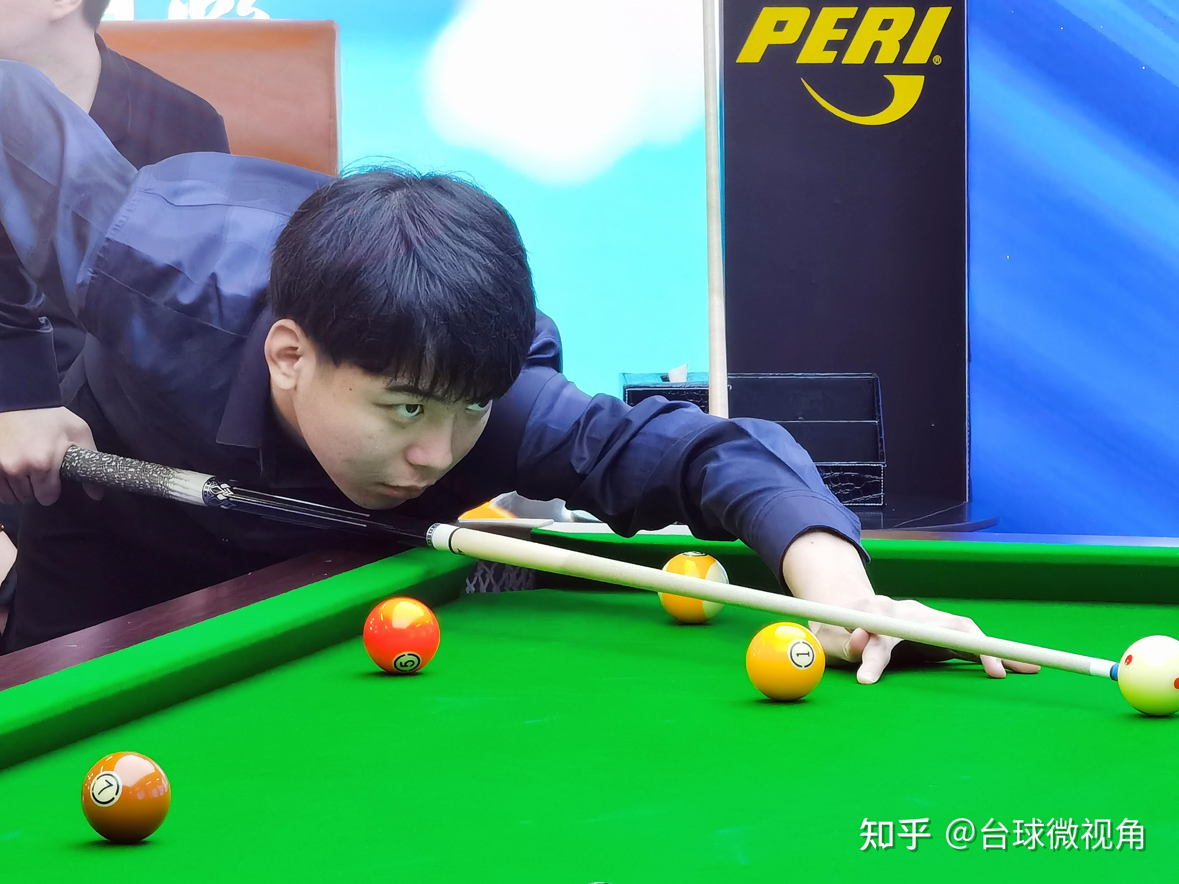 轻球员与老 轻球员与老